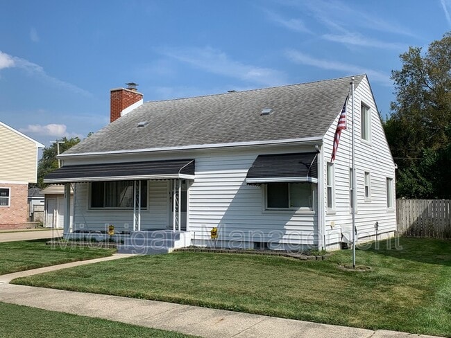 Building Photo - 7428 Deering St