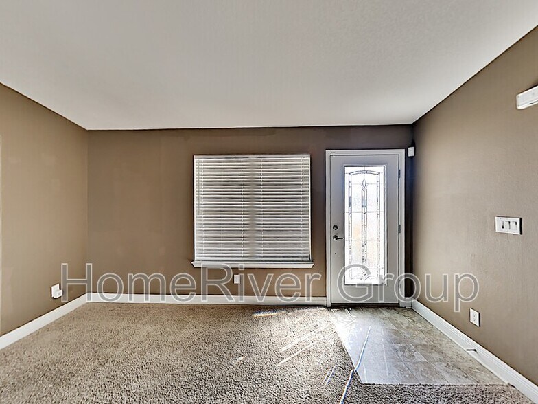 Building Photo - 8907 Hertford Cir