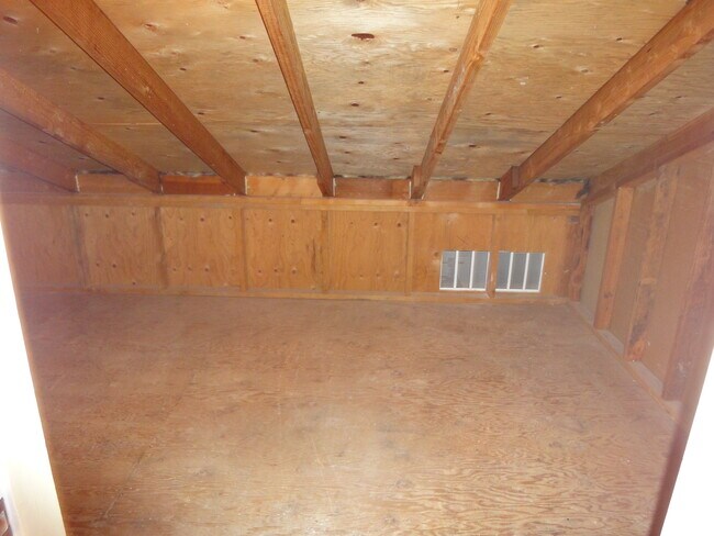 Building Photo - 613 Cedar Pl