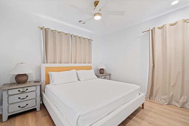 Building Photo - 20 St Francis Dr S