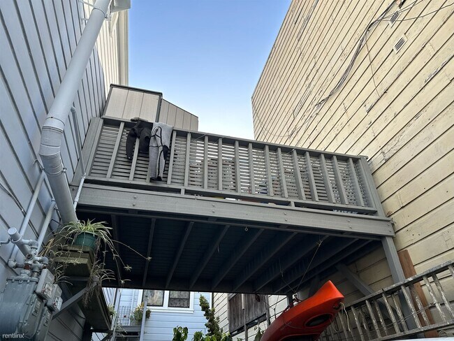 Building Photo - 1 br, 1 bath House - 3238 Folsom Street A