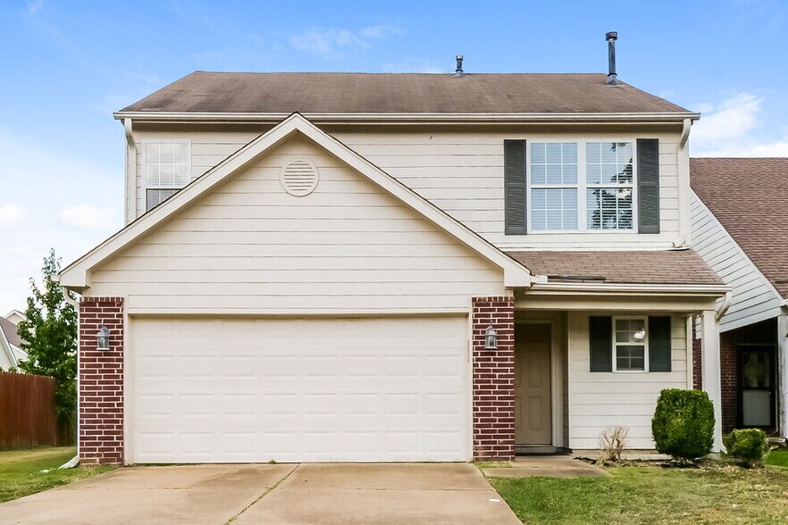 Primary Photo - 7356 Green Ash Dr