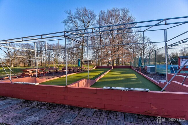 Building Photo - 368B Metuchen Dr