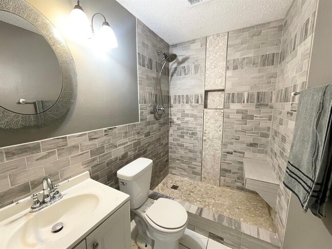 Building Photo - 1603 Brook Meadow Dr