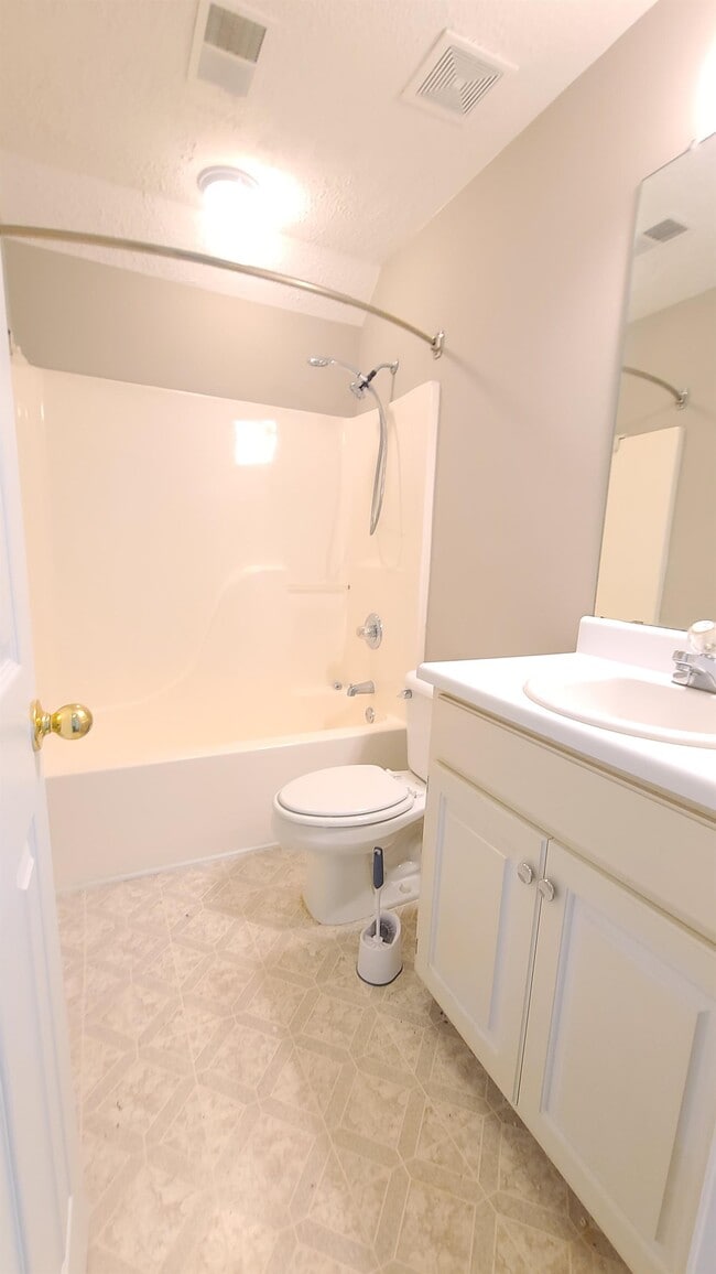 Building Photo - 70 Vinny's Terrace