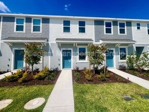 Building Photo - 3200 Skyline Lp