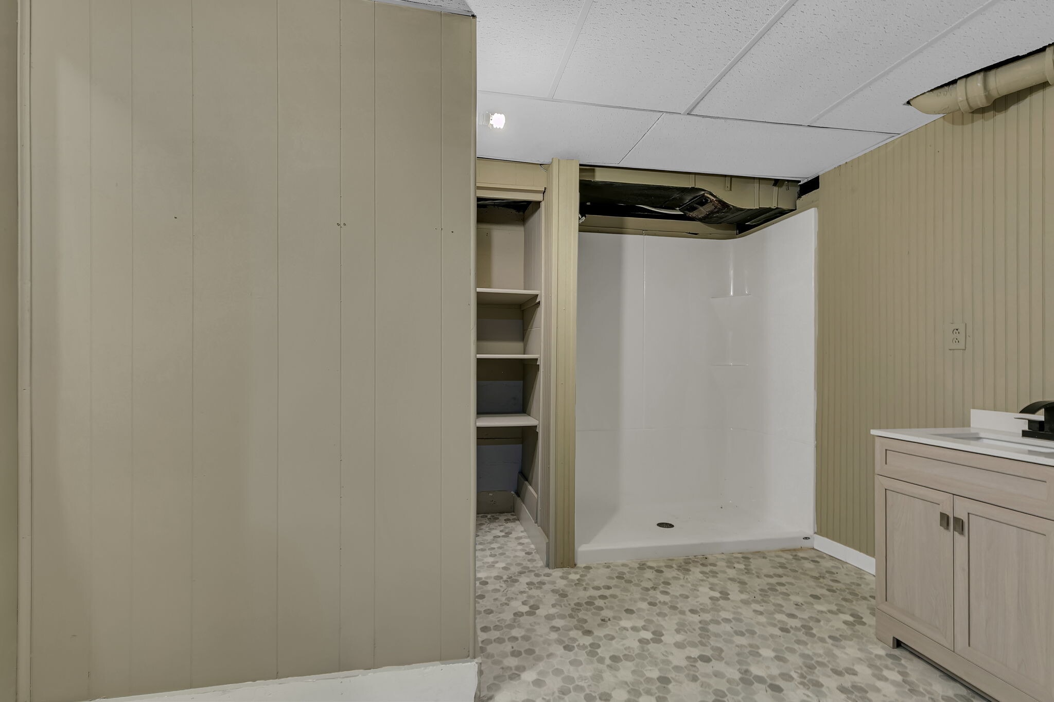 Building Photo - 355 Central Ave N