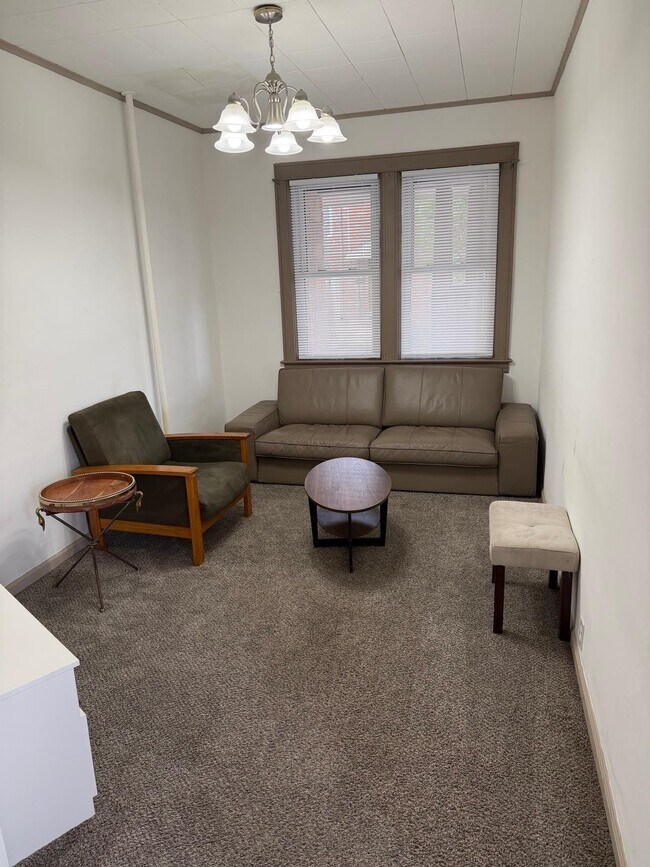 Building Photo - 1218 73rd St