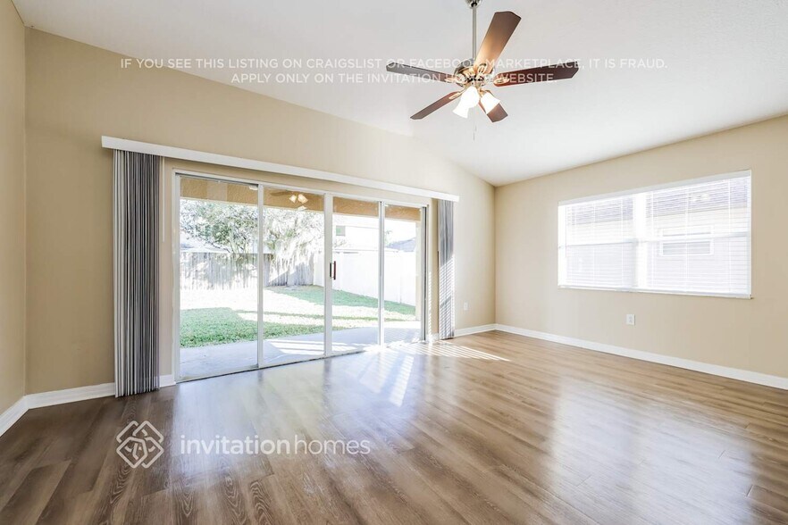 Building Photo - 7128 Royal George Ct