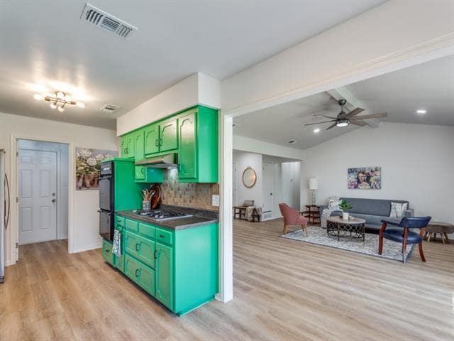 Building Photo - 2310 Oakwood Ln