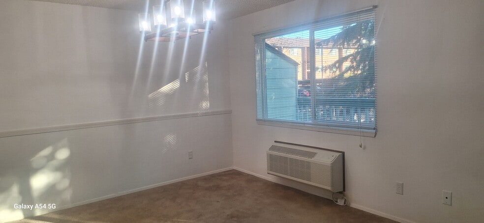 Building Photo - 310 S 174th Pl