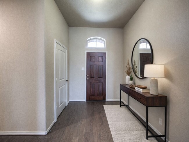 Building Photo - 1530 Holly Chase Ct