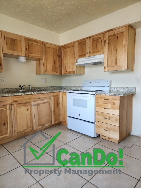 Building Photo - 2 Bedroom/ 1 Bathroom Apartment in Blackfoot Available July 1