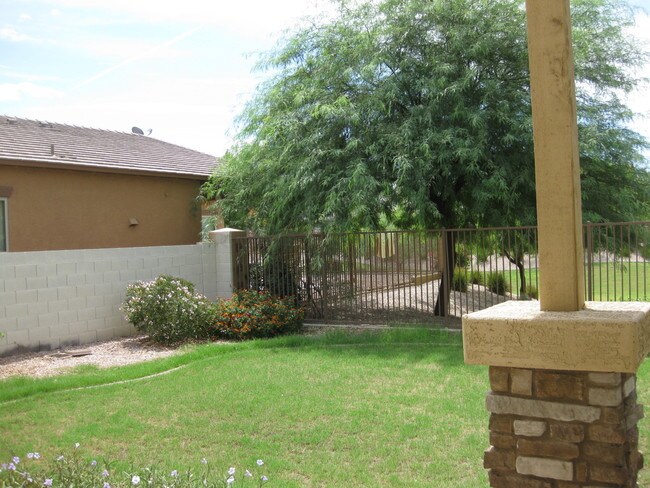 Building Photo - 1421 W Pelican Ct