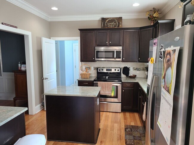 Building Photo - 3 Bed, 2.5 Bath unfurnished home in Chadwick Shores Community Sneads Ferry