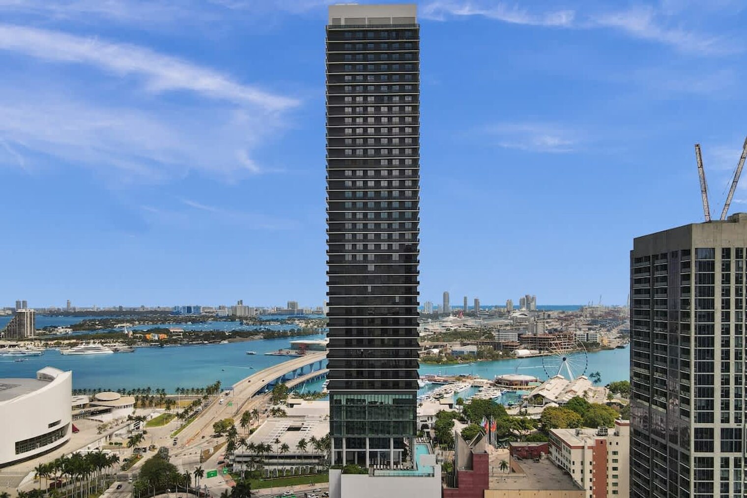 Building Photo - 398 NE 5th St