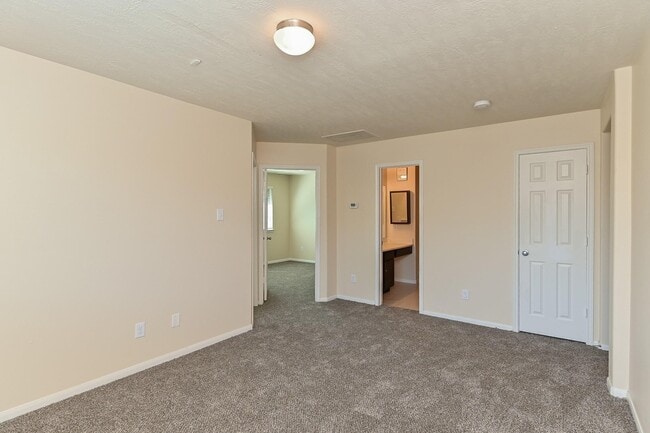 Building Photo - 14511 Roaring Fork Ln