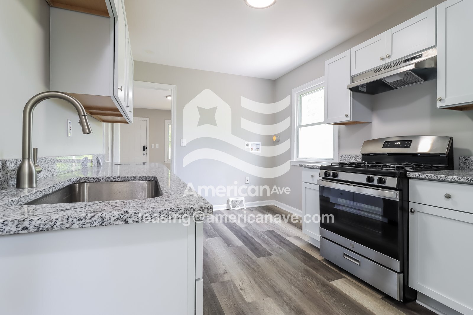 Building Photo - 465 Montana Ave