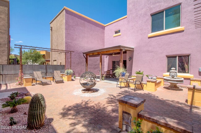 Building Photo - 5324 S Civano Blvd