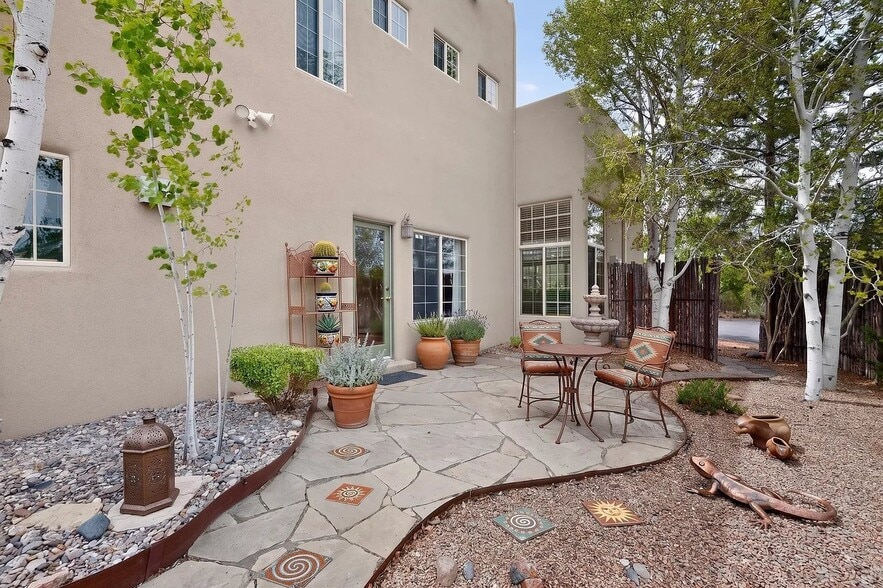 Building Photo - 4401 Autumn Leaf Ln