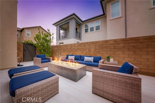 Building Photo - 130 Chorus