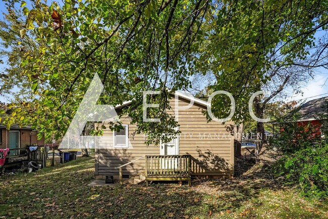 Building Photo - 2605 Ansonia St