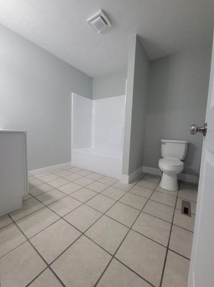 Building Photo - 247 Redbud St