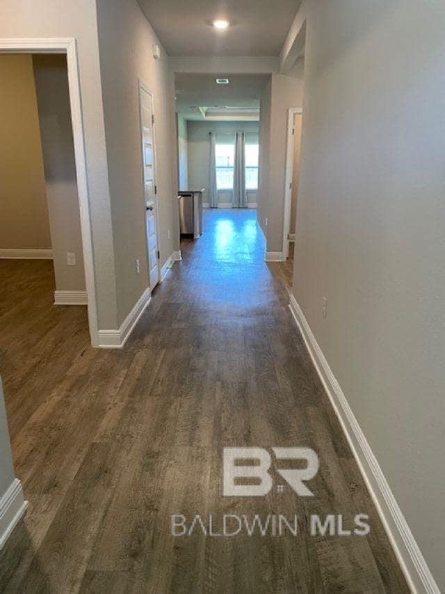 Building Photo - 9416 Sitka Dr