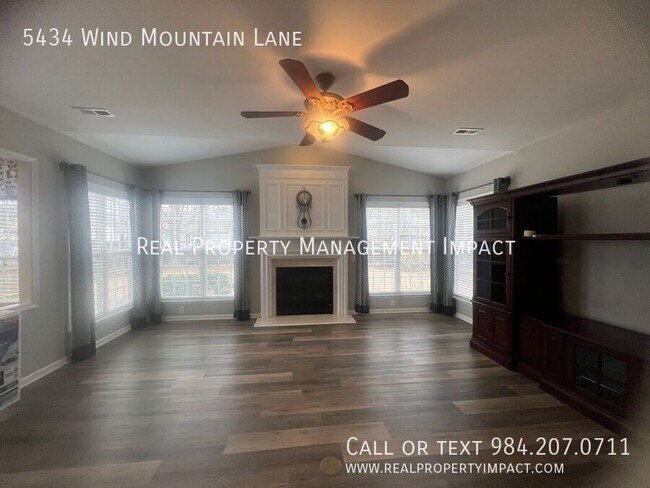 Building Photo - 5434 Wind Mountain Ln