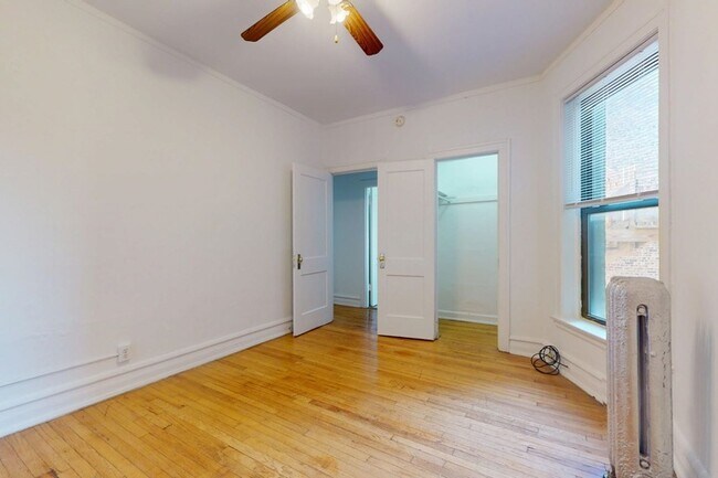 Floorplan - 5300-5308 S. Greenwood Avenue
