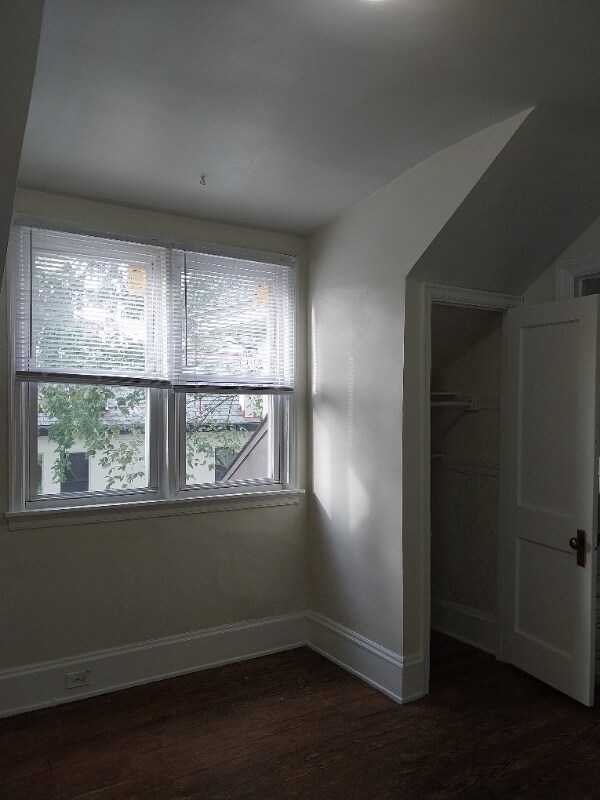 Building Photo - 3517 Clifton Ave