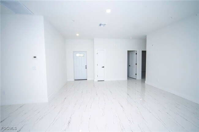 Building Photo - 18141 Wintergarden Ave