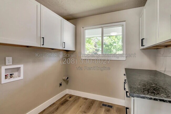 Building Photo - 8605 W Winchester Dr