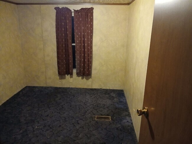 Building Photo - Sunny 3-Bedroom Home with 2 Baths and 1,500 Sq Ft in the Heart of Denmark – Only $850/mo