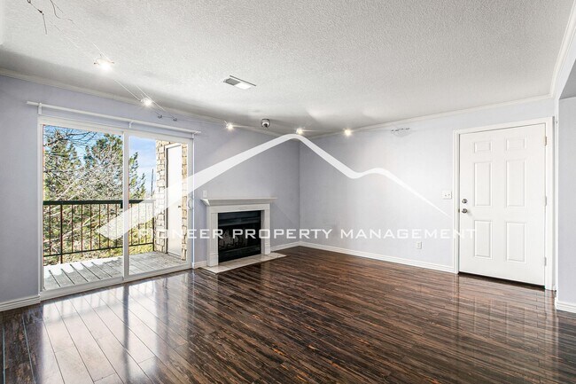 Building Photo - 2575 S Syracuse Way