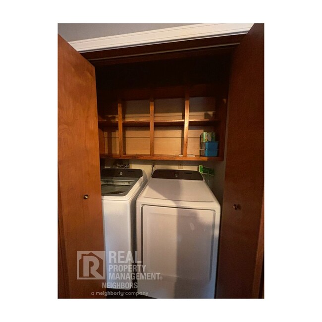 Building Photo - Beautiful 3 Bedroom, 2 Bathroom Home in Clarksville, MI