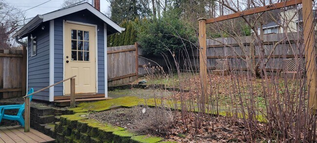 Building Photo - RARE townhouse in Snohomish~ Available Nov...