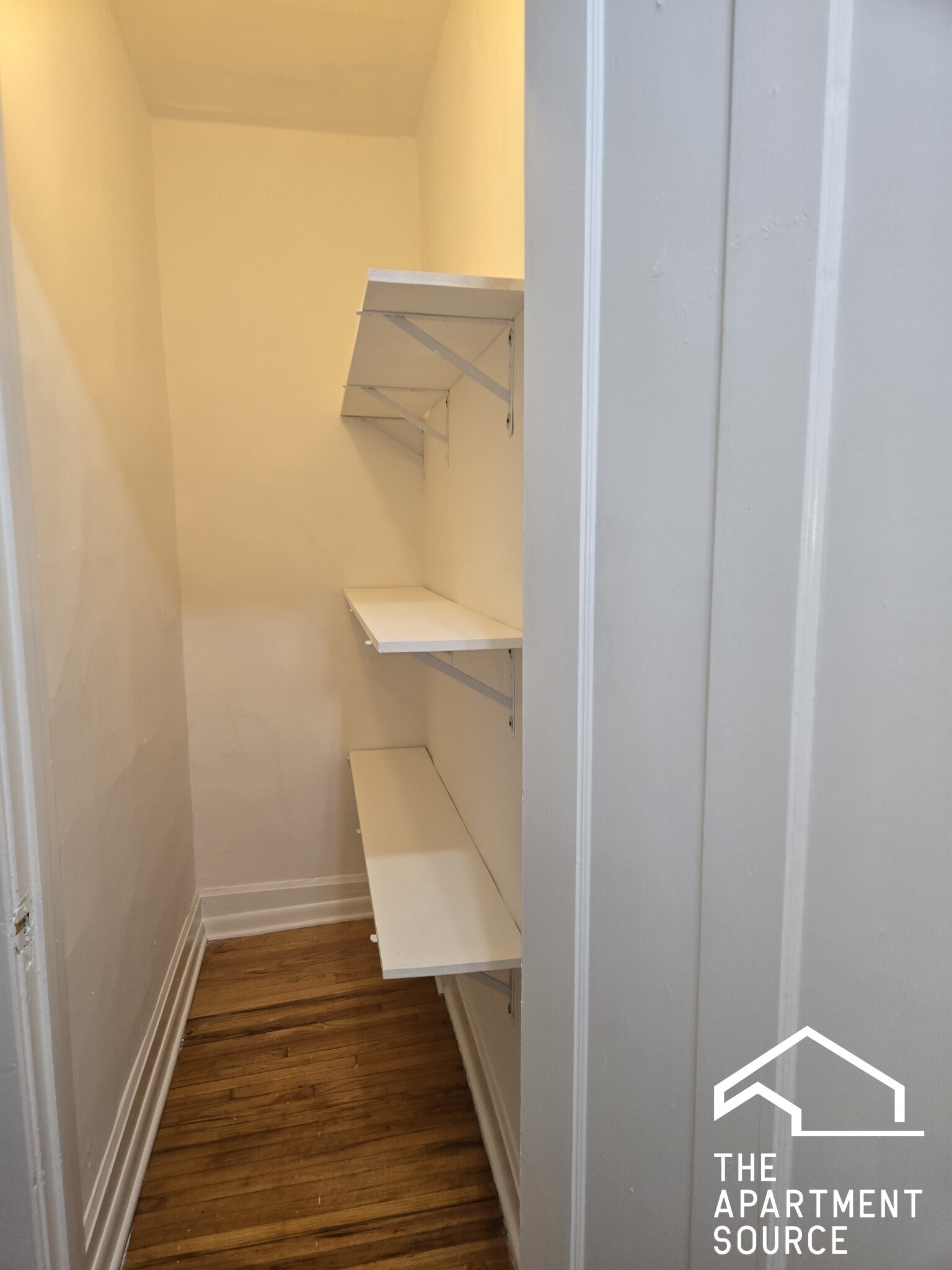 Building Photo - 558 Elmwood Ave