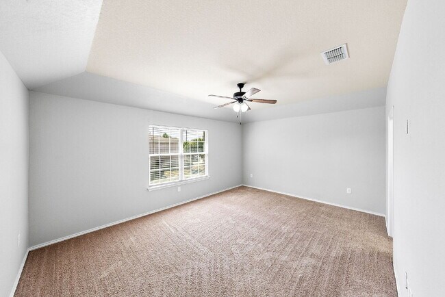 Building Photo - Welcome to The Bowen Floor Plan - 2 WEEKS ...