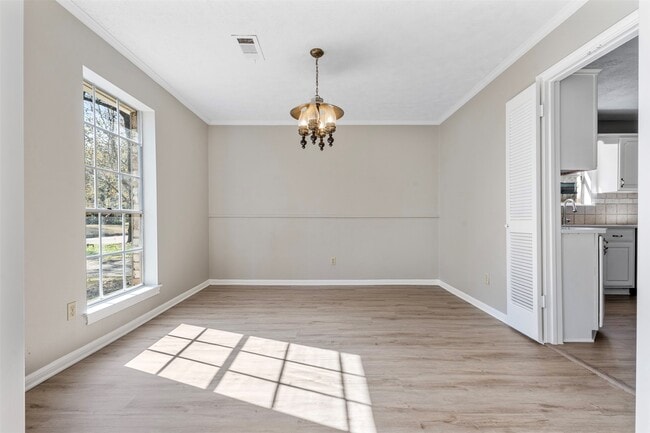 Building Photo - 4106 Cypress Hill Dr