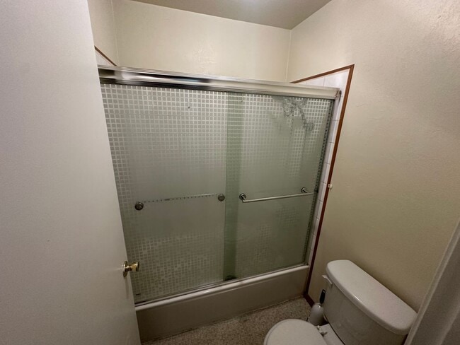 Building Photo - Water, Sewer, Garbage paid