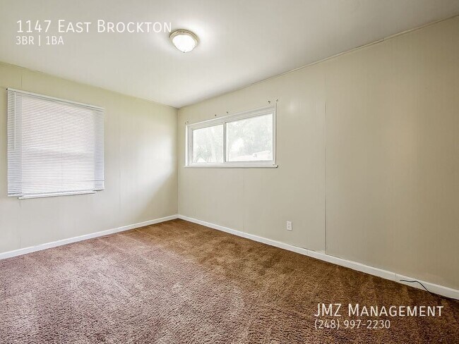 Building Photo - 1147 East Brockton-