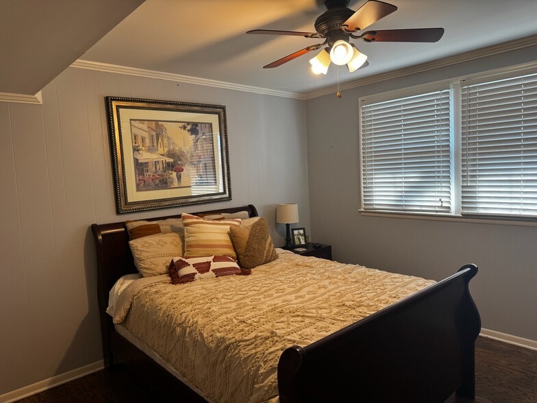 Master bedroom - 5128 Brucewood Dr