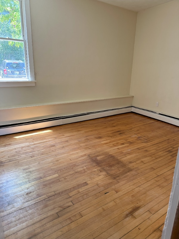 Building Photo - 170 Elm St