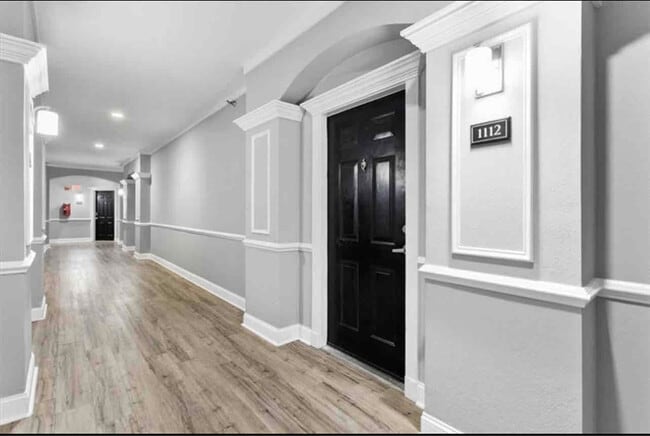 Building Photo - 1850 Cotillion Dr