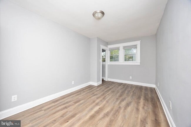 Building Photo - 2909 Echodale Ave