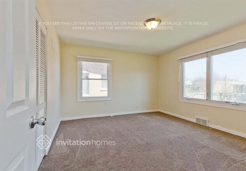 Building Photo - 7720 Mason Ave