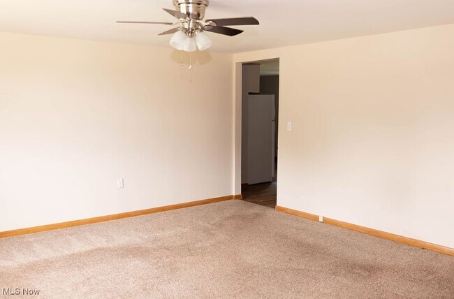 Building Photo - 1330 James Cir