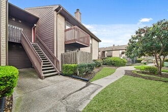 Building Photo - 12905 Woodforest Blvd