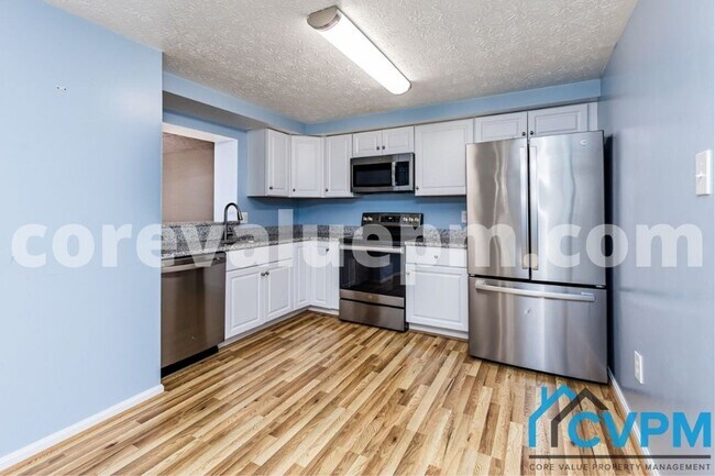 Building Photo - 1406 Point O Woods Ct